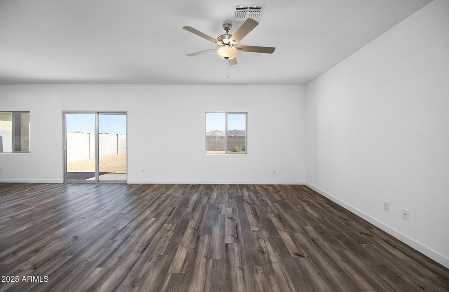 Southwest_Stafford_C_L_005 Southwest_Stafford_C_L_005