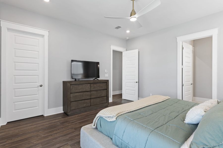 Furnished interior view inside a new home in Twin Palms, Inlet Beach (Image 13).