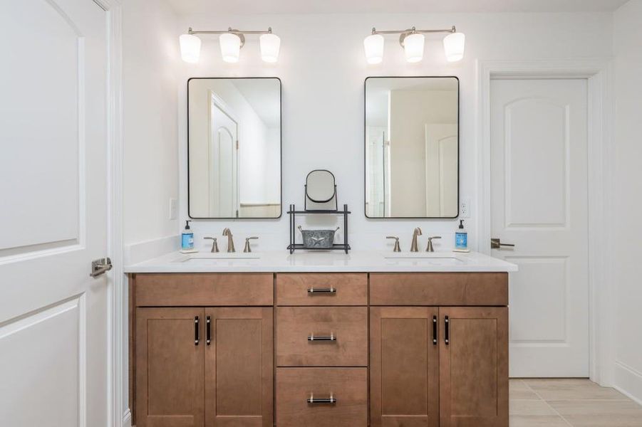 Furnished interior view inside a new home in Liberty Springs, Woodstock (Image 37).