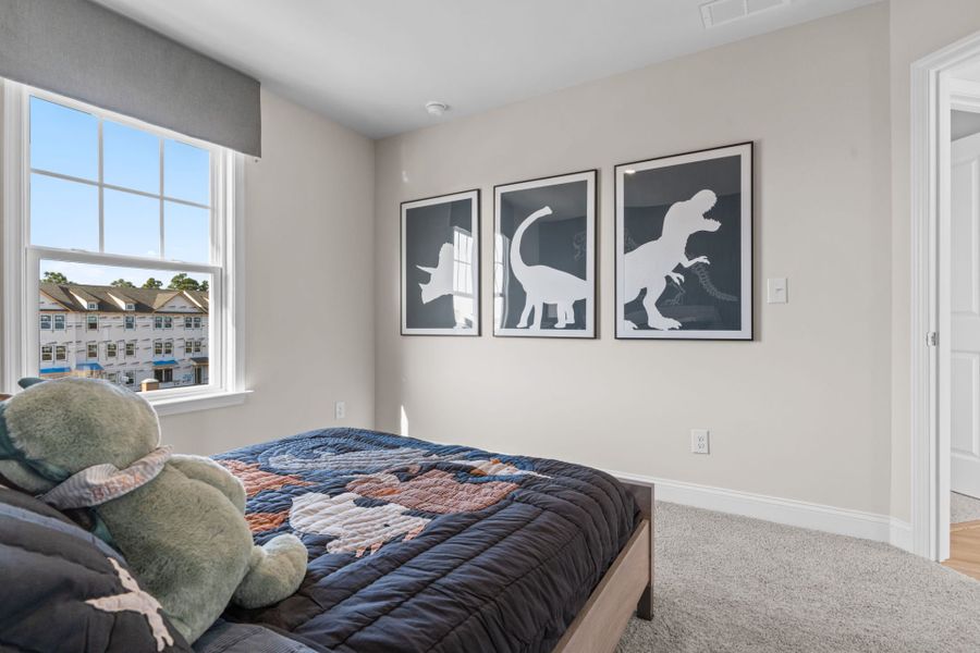 Representative furnished interior of a home built from the Joliet by Pulte Homes in Lakeside Townes at Riverlights, Wilmington (Image 56).