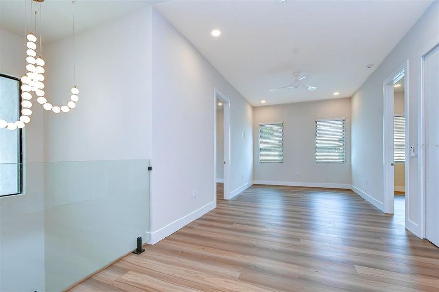 Spacious, unfurnished interior of a new home in , Tampa (Image 75).