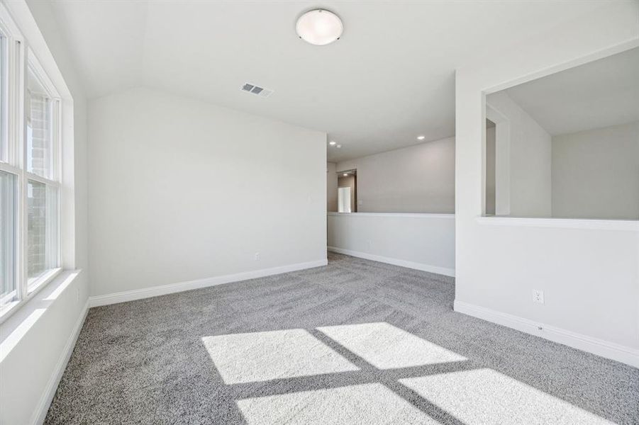 Spacious, unfurnished interior of a new home in Sicily, Princeton (Image 18).