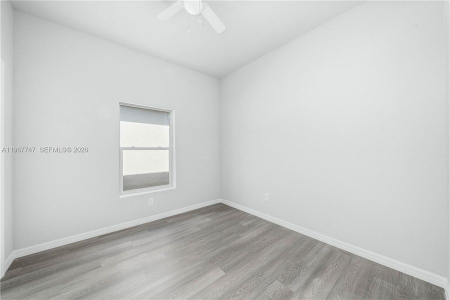 Spacious, unfurnished interior of a new home in , Sebring (Image 14).