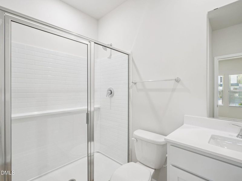 17-web-or-mls-Raleigh - Oak Manor - 508