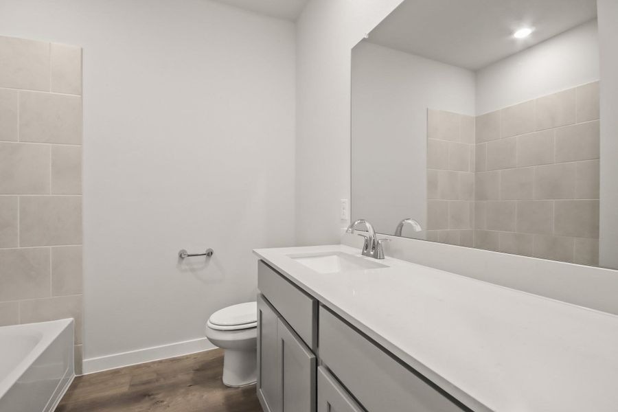 Furnished interior view inside a new home in Caney Mills, Conroe (Image 7). Furnished interior view inside a new home in Caney Mills, Conroe (Image 7).