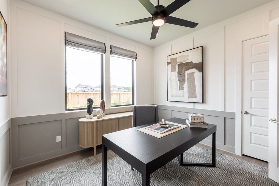 Image 41 representing the Goldeneye by Tri Pointe Homes in Tompkins Reserve, Katy, TX.