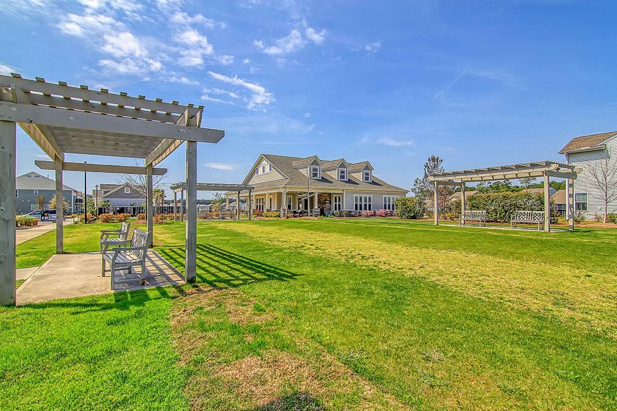 Community amenities in , Summerville (Image 46). Community amenities in , Summerville (Image 46).