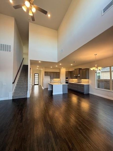 Spacious, unfurnished interior of a new home in Creekview Meadows, Celina (Image 5). Spacious, unfurnished interior of a new home in Creekview Meadows, Celina (Image 5).