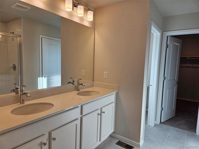 Image 21 of a home in .