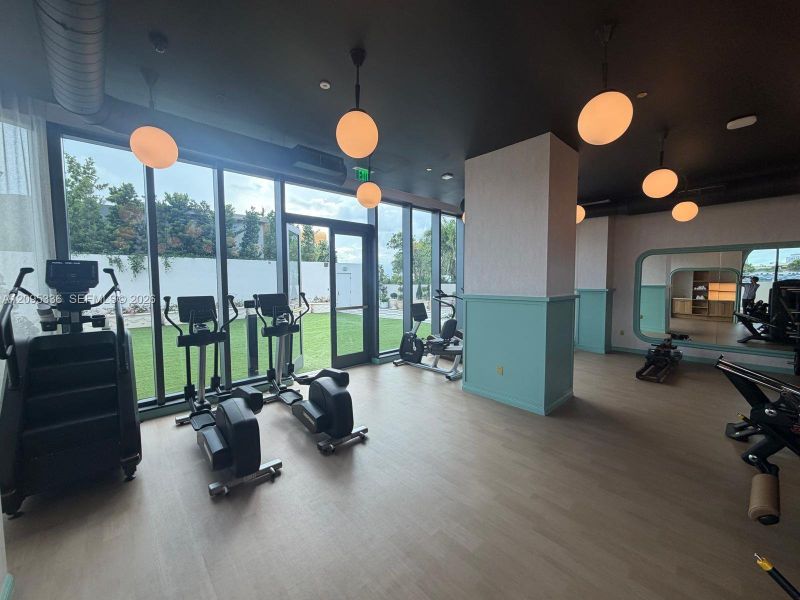 Community amenities in , Miami (Image 20).