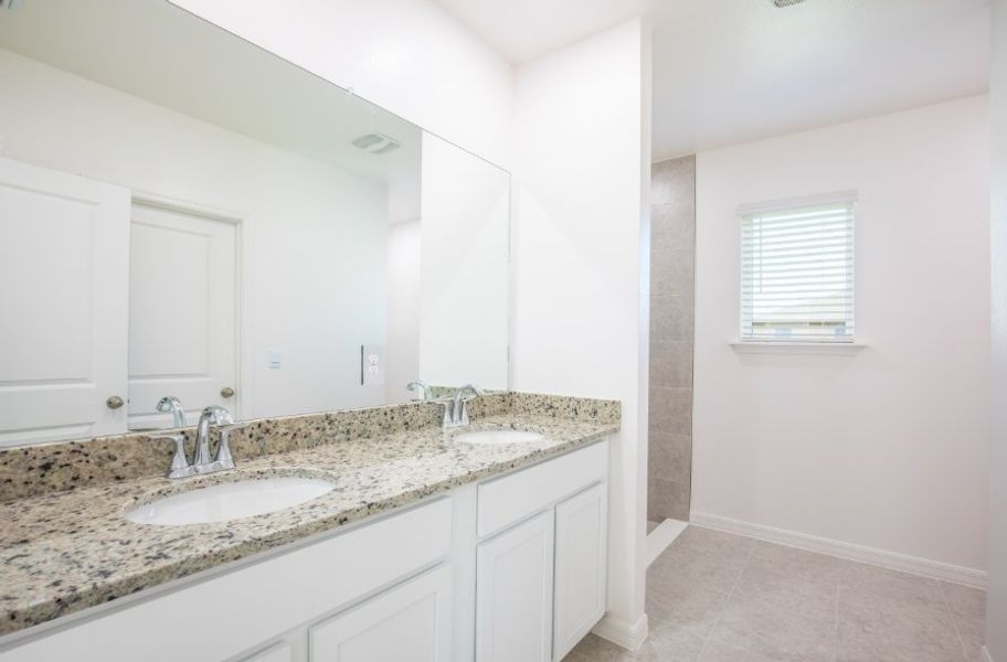 Image 10 of a home in Cape Coral. Image 10 of a home in Cape Coral.