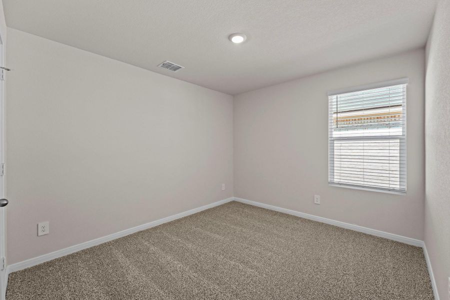 Spacious, unfurnished interior of a new home in Whisper South, San Marcos (Image 11).