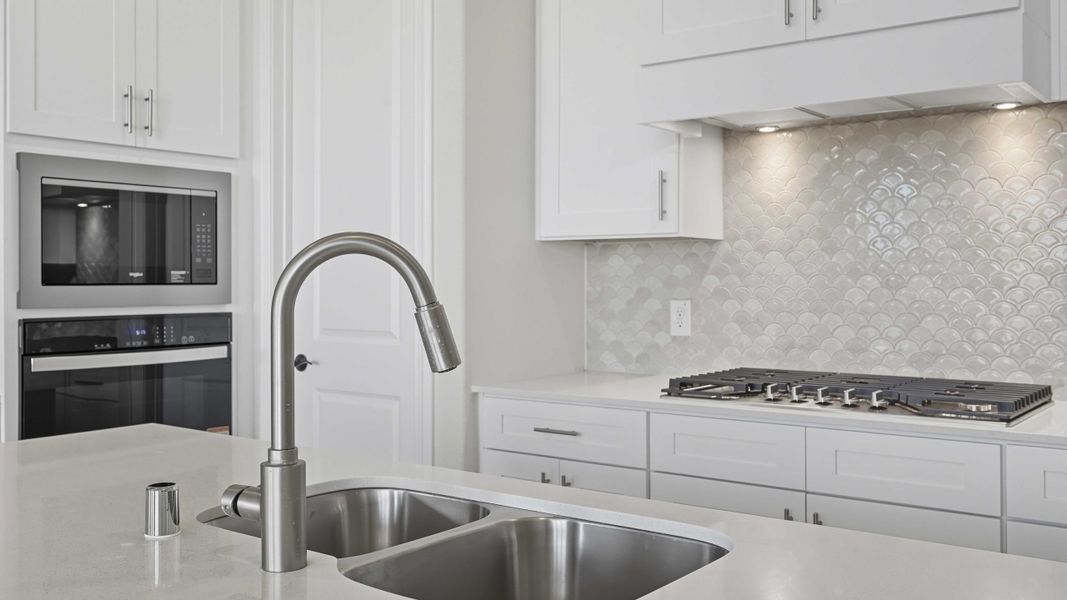 Close-up of interior finishes inside a home in Peachtree Meadows, Rockwall (Image 15).