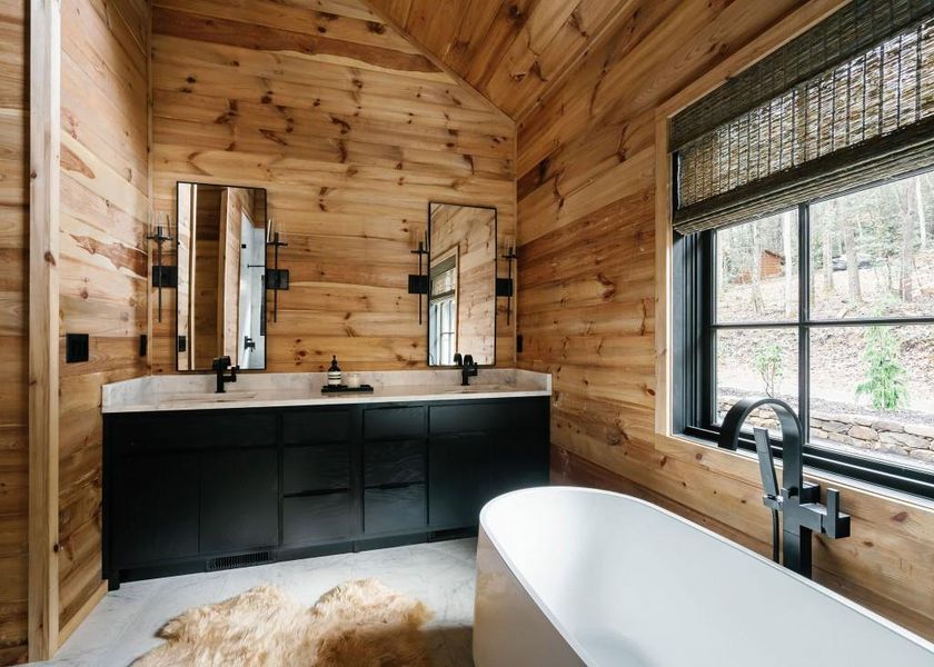 Image 74 of a home in .