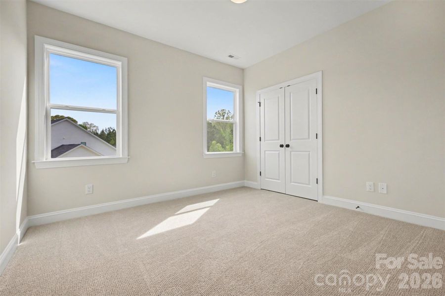 Spacious, unfurnished interior of a new home in Edmunds Farm, Clover (Image 29).