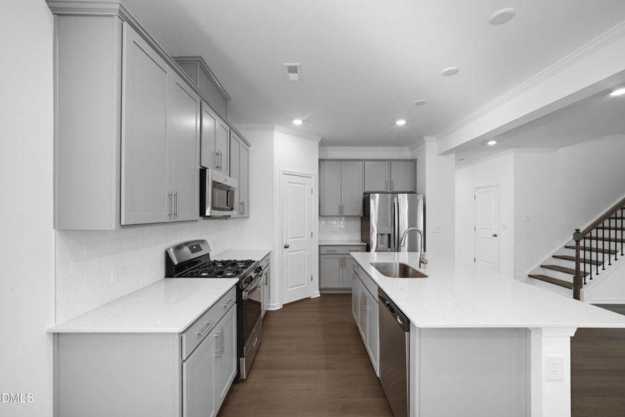 SUN_SherriDowns_Pic_Tessa-20