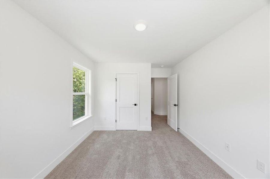 Spacious, unfurnished interior of a new home in Tuscany Hills, Douglasville (Image 29). Spacious, unfurnished interior of a new home in Tuscany Hills, Douglasville (Image 29).