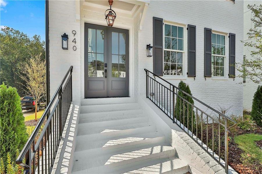 Exterior details and patio area of a home in Laurel Brooke, Peachtree City (Image 25). Exterior details and patio area of a home in Laurel Brooke, Peachtree City (Image 25).