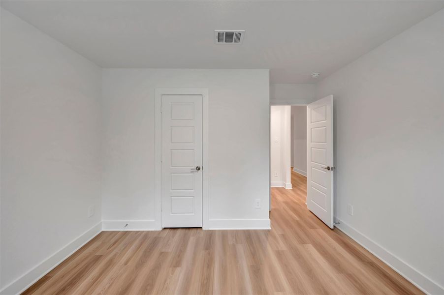 Spacious, unfurnished interior of a new home in Moran Ranch, Willis (Image 22). Spacious, unfurnished interior of a new home in Moran Ranch, Willis (Image 22).