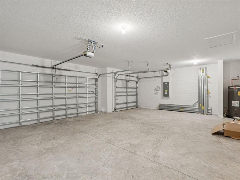 Spacious, unfurnished interior of a new home in Oakfield Trails - Signature Series, Parrish (Image 24). Spacious, unfurnished interior of a new home in Oakfield Trails - Signature Series, Parrish (Image 24).