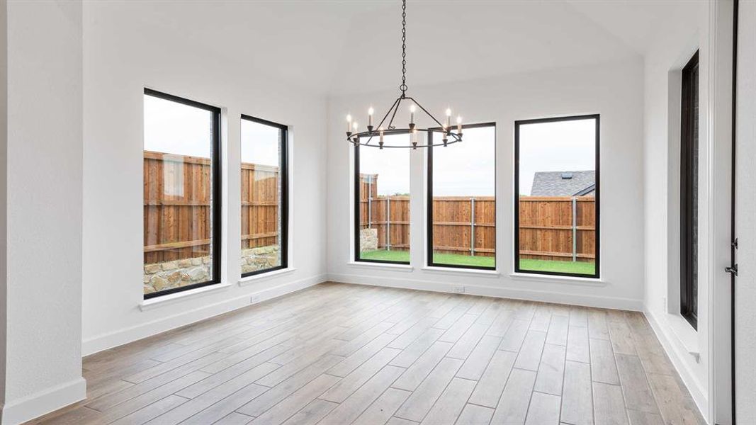 Spacious, unfurnished interior of a new home in Terraces 72', Rockwall (Image 18).