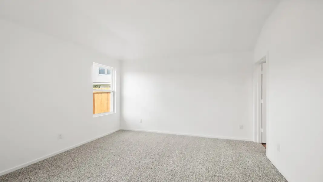 Spacious, unfurnished interior of a new home in The Canopies, Splendora (Image 10).