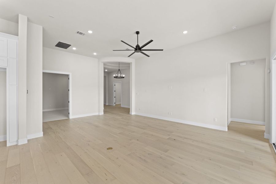 Representative unfurnished interior of a home built from the 5511 by Tradition Homes in Mustang Lakes, McKinney (Image 17).