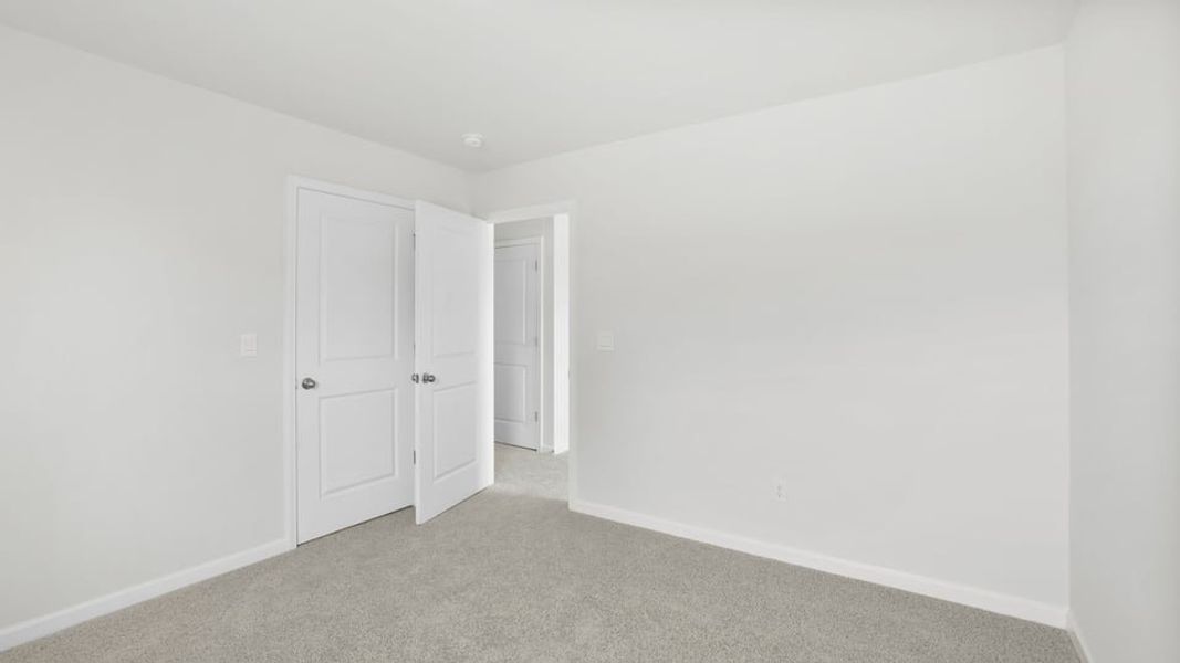 Spacious, unfurnished interior of a new home in Varner Station, Woodruff (Image 31).
