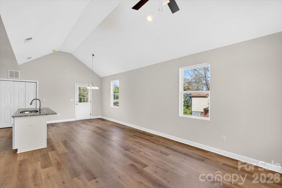 Spacious, unfurnished interior of a new home in , Shelby (Image 16).