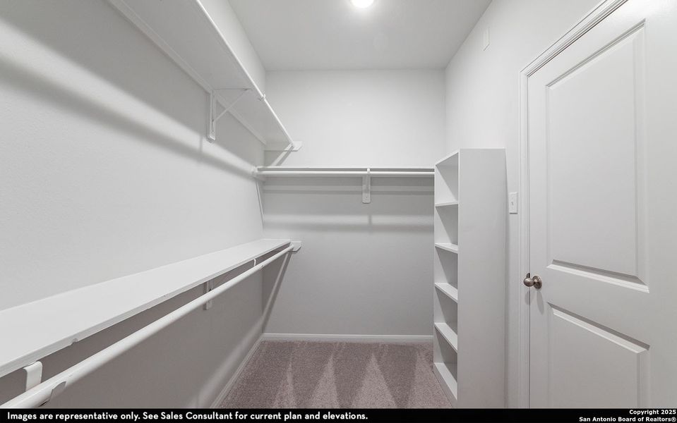 Spacious, unfurnished interior of a new home in Arcadia Ridge, San Antonio (Image 12). Spacious, unfurnished interior of a new home in Arcadia Ridge, San Antonio (Image 12).