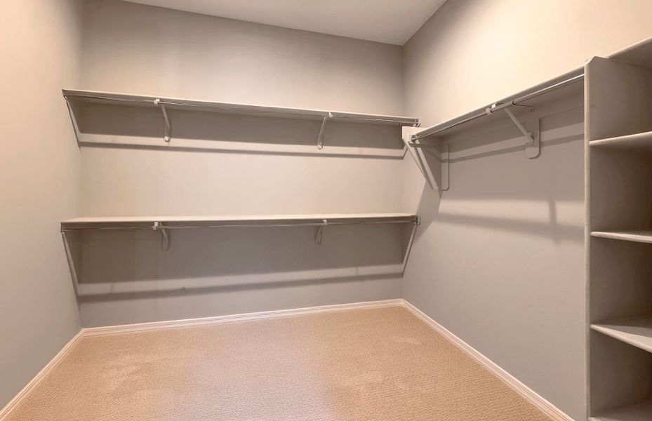 Spacious, unfurnished interior of a new home in Vistoso Canyon Estates, Oro Valley (Image 14).