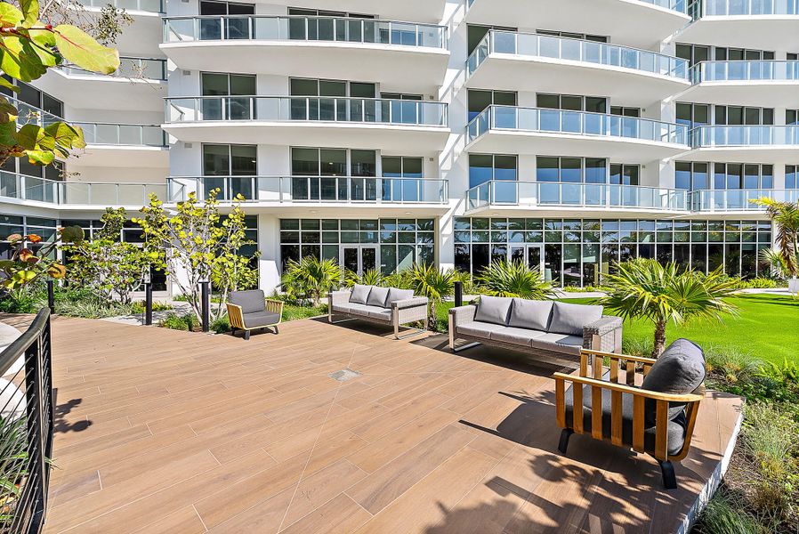 6th Floor Outdoor Social