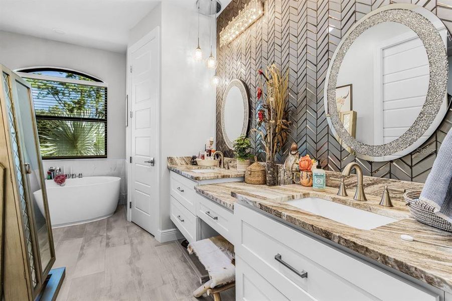 Furnished interior view inside a new home in , Port Charlotte (Image 17).