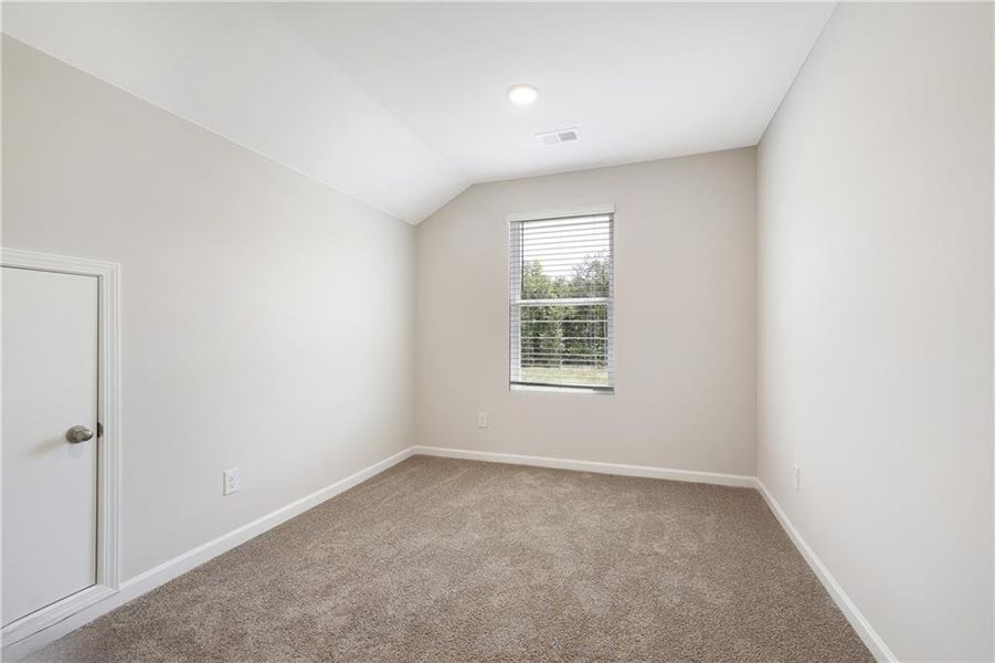 Spacious, unfurnished interior of a new home in Conner Springs, Social Circle (Image 18).