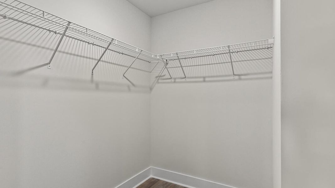 Spacious, unfurnished interior of a new home in Vineyard Trail, Jacksonville (Image 19).