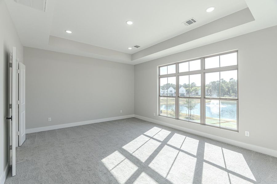 Spacious, unfurnished interior of a new home in , Houston (Image 15).