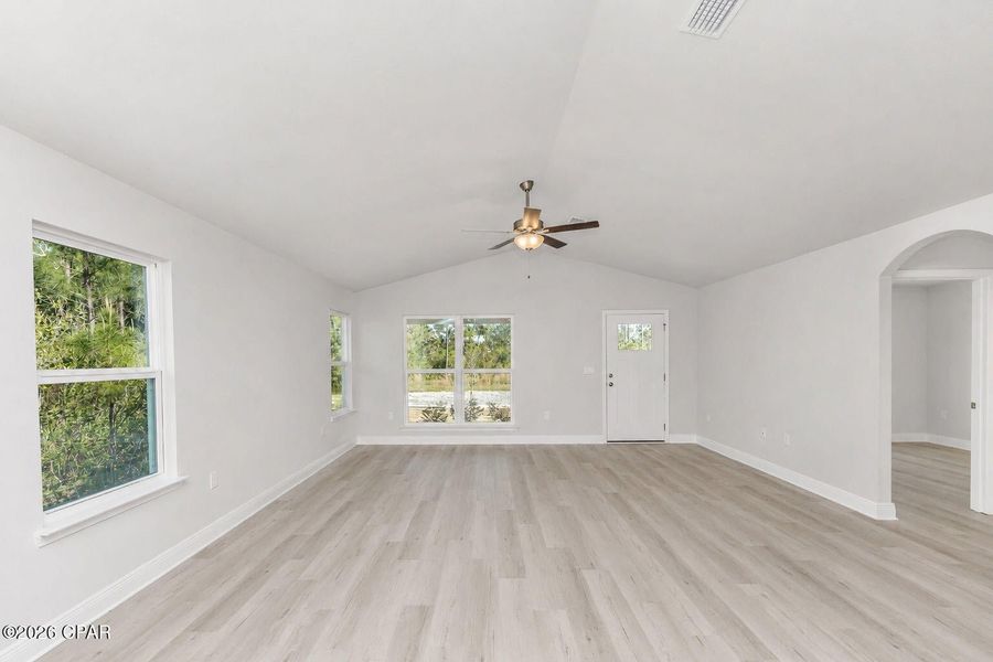 Spacious, unfurnished interior of a new home in East Bay, Panama City (Image 9). Spacious, unfurnished interior of a new home in East Bay, Panama City (Image 9).