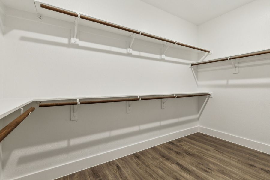 Representative unfurnished interior of a home built from the Yukon by Centre Living Homes in Lakeway Estates, Waxahachie (Image 24).