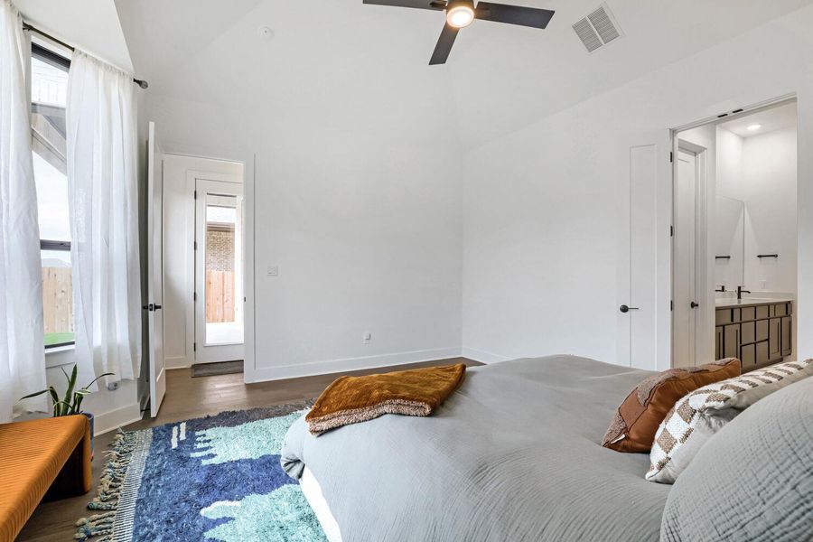 Furnished interior view inside a new home in 6 Creeks at Waterridge, Kyle (Image 18).