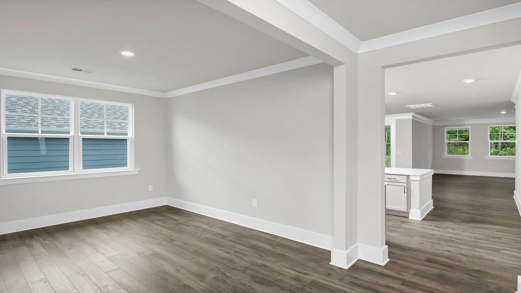 Spacious, unfurnished interior of a new home in Sease's Pond, Gilbert (Image 12).
