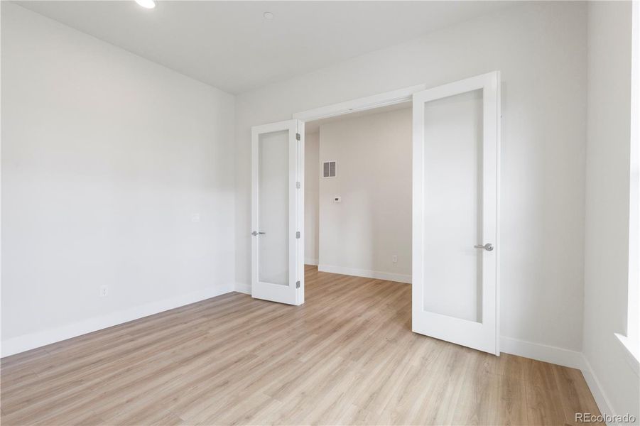 Spacious, unfurnished interior of a new home in , Broomfield (Image 8).