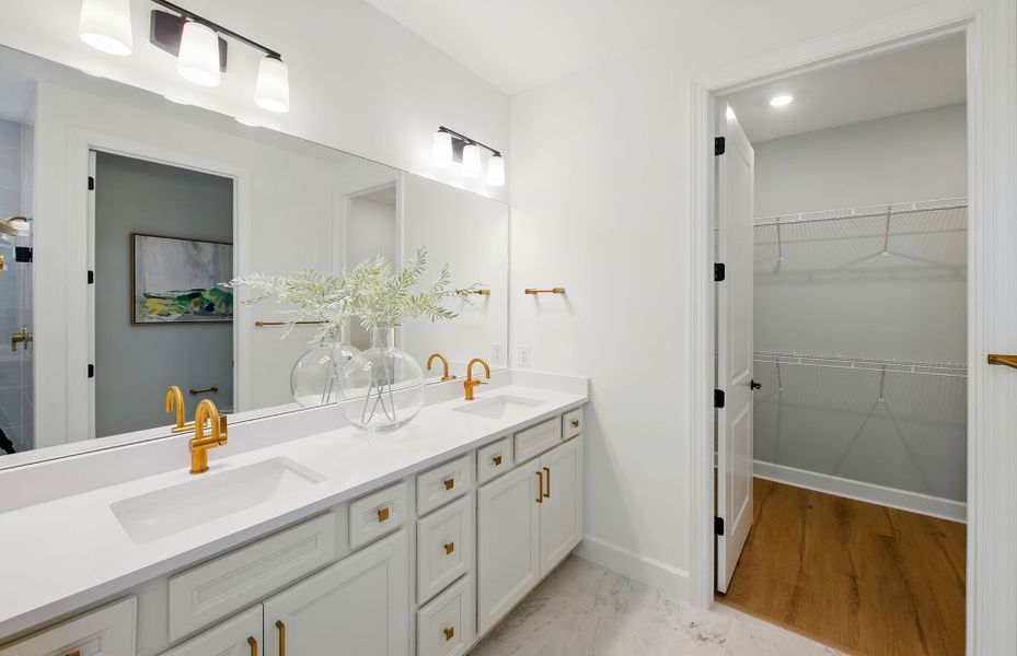 Owner's suite with dual sink vanity