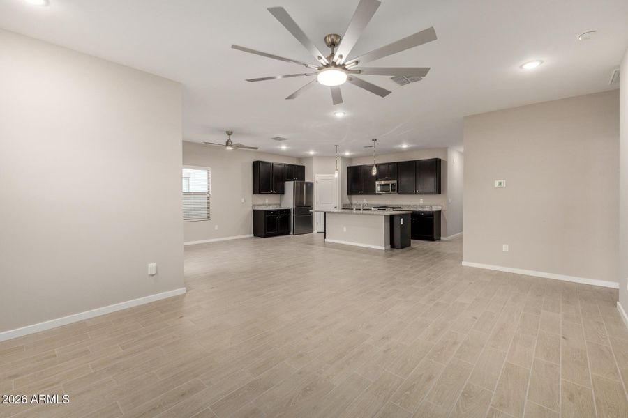 09 Straight Arrow 09 Straight Arrow