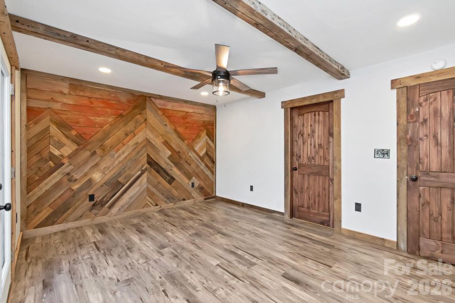 Spacious, unfurnished interior of a new home in , Laurel Springs (Image 24).