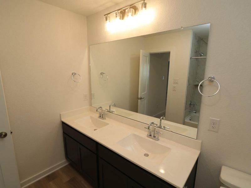 Furnished interior view inside a new home in Miller's Pond, Rosenberg (Image 9).