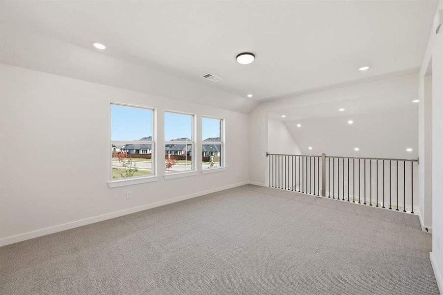 Spacious, unfurnished interior of a new home in Wildflower Ranch, Justin (Image 24).