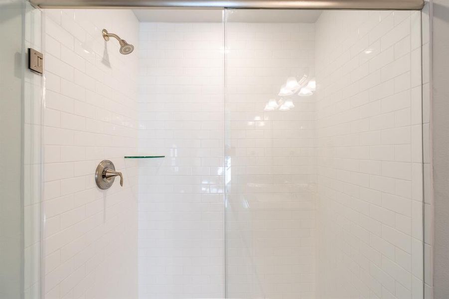 Close-up of interior finishes inside a home in Stonebrooke, Conroe (Image 9).