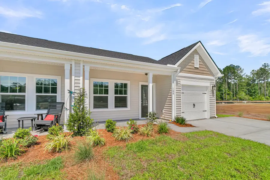 Exterior details and patio area of a home in , Summerville (Image 26).