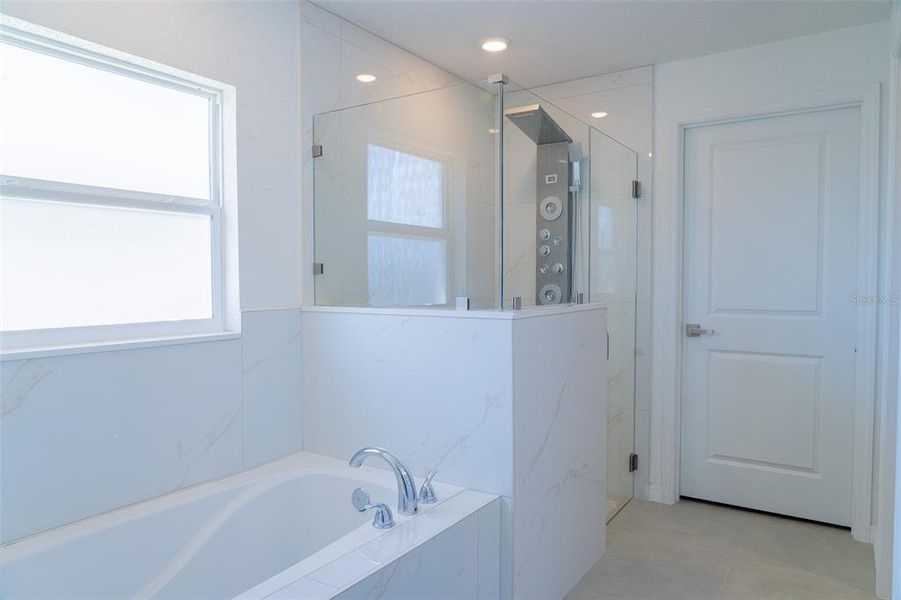 Furnished interior view inside a new home in , Ocala (Image 5).