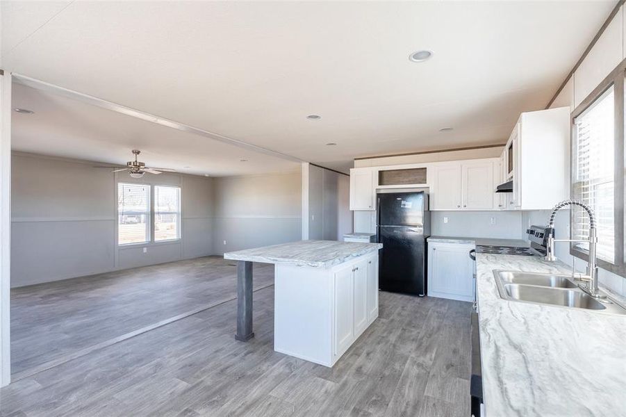 Image 25 of a home in .